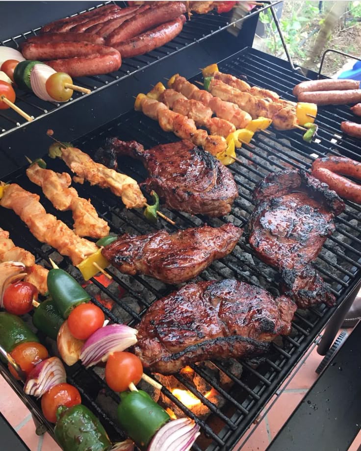 Wie man Fleisch brät: BBQ, Steak und Schaschlik