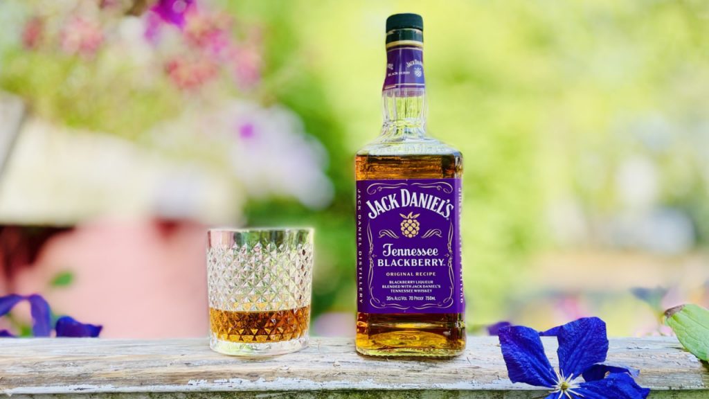 Cocktail-Rezepte mit Jack Daniel’s Blackberry: Ein Grund, den Geschmack zu variieren Cocktails mit Jack Daniel's Blackberry: Neue Rezepte