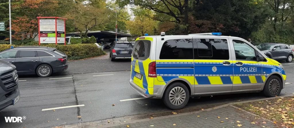 Messerangriff in Paderborn: Schülerin in Schule lebensgefährlich verletzt Messerangriff in Paderborn: Schülerin schwer verletzt