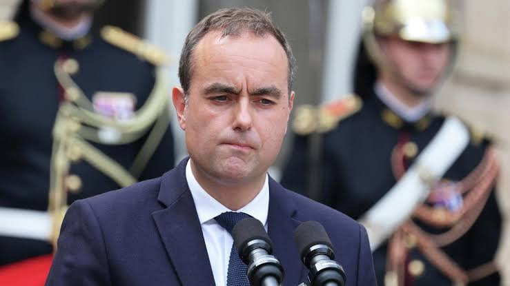 Lecornu wird erneut Premier: Frankreich steckt tiefer in der Krise Lecornu erneut Premier: Macrons riskanter Schritt