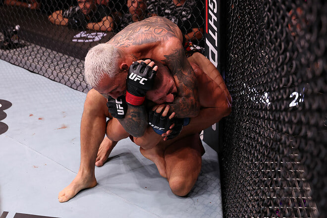 Oliveira ist zurück: Wie der Brasilianer Gamrot besiegte und wieder zur UFC-Bedrohung wurde Oliveira besiegt Gamrot und kehrt an die UFC-Spitze zurück
