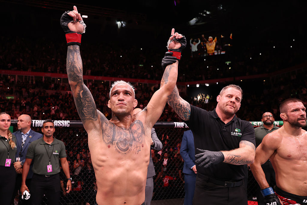 Oliveira besiegt Gamrot und kehrt an die UFC-Spitze zurück