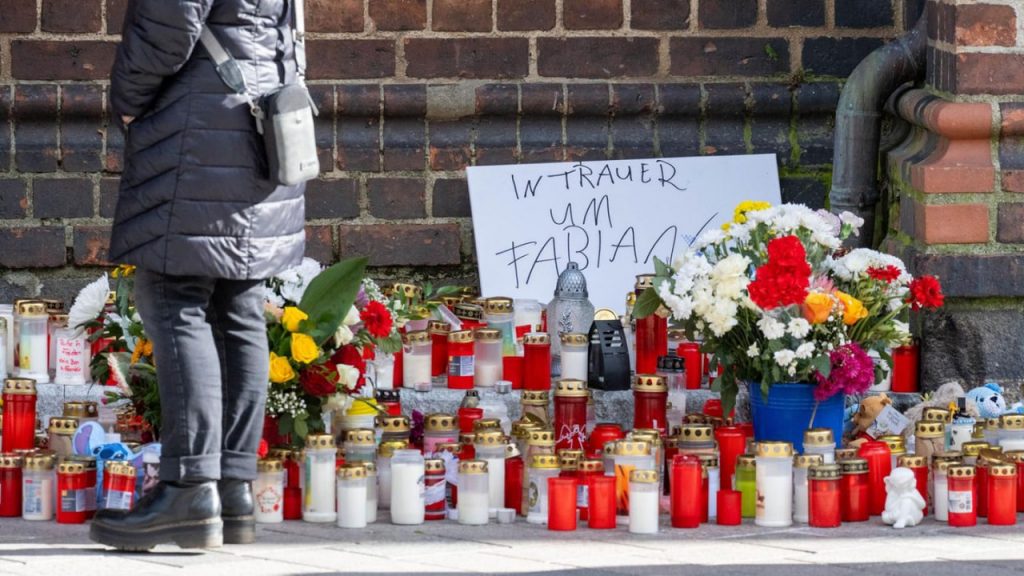 Mord an Fabian (†8): Polizei durchsucht Bauernhof bei Güstrow