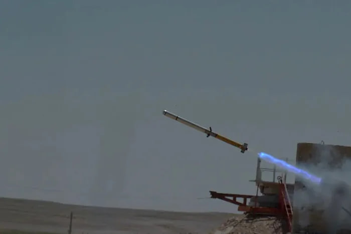 Technische Daten und Flugreichweite der LAHAT ALPHA: Neue lasergesteuerte Panzerabwehrrakete — VIDEO Technische Daten und alles über die LAHAT ALPHA ohne GPS