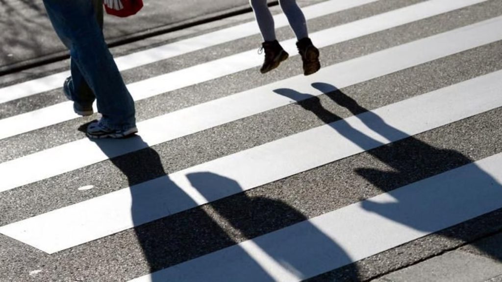 Fahrer flieht nach Unfall mit achtjährigem Jungen in Berlin-Hakenfelde Fahrerflucht in Berlin-Hakenfelde: Junge verletzt