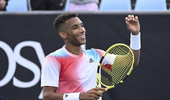 Tennis in Paris: Felix Auger-Aliassime erreicht zweite Runde beim Masters Tennis in Paris: Auger-Aliassime erreicht zweite Runde beim Masters
