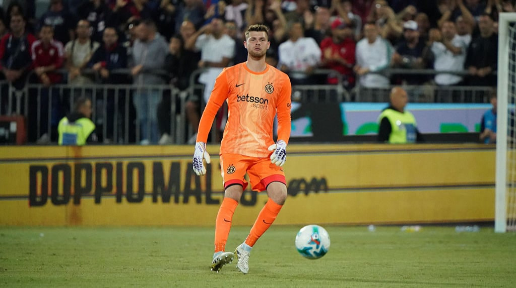 Tragödie bei Mailand: Inter-Torwart Josep Martínez überfährt älteren Mann im Rollstuhl Josep Martínez überfährt älteren Mann nahe Inter-Trainingsgelände