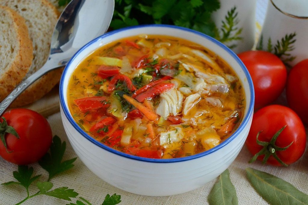 Die beste Hühnersuppe zum Abnehmen: wie man sie gesund und lecker zubereitet Hühnersuppe zum Abnehmen: einfaches leichtes Rezept