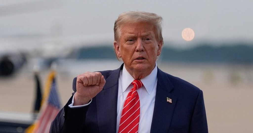 Trump wie eine Cartoonfigur? Im Netz tobt ein Streit nach Komikerwitz (VIDEO) Trump gegen Komiker Seth Meyers: Streit im Netz