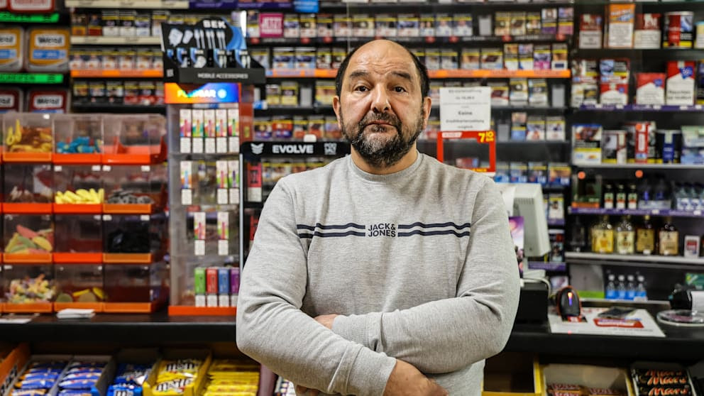 Überfall in Hagen: Maskierter schießt auf Kioskbesitzer