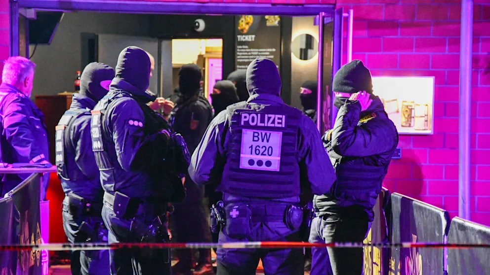 Razzien im Rotlichtmilieu: Polizei durchsucht Clubs