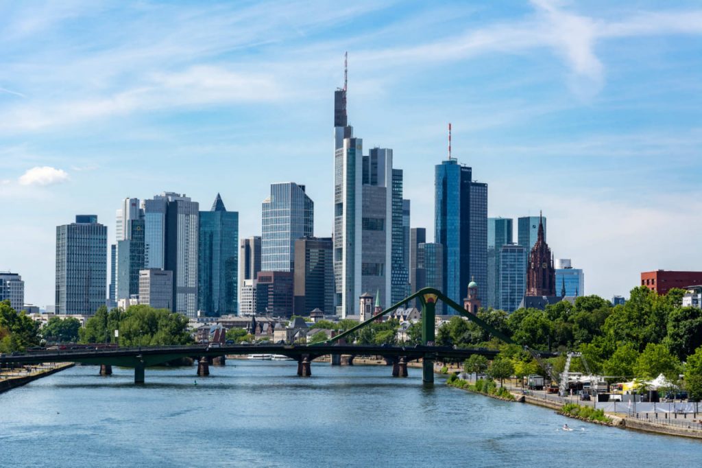Konzerte in Frankfurt am Main im Dezember 2025 – wohin gehen und wie viel kosten die Tickets Konzerte in Frankfurt am Main Dezember 2025: Tickets & Termine