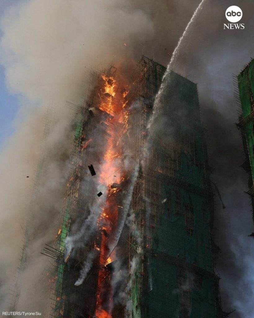 Hongkong: 13 Tote und viele Verletzte (Fotos und Videos)