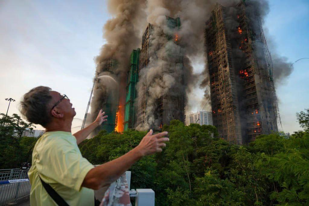 Hongkong: 13 Tote und viele Verletzte (Fotos und Videos)