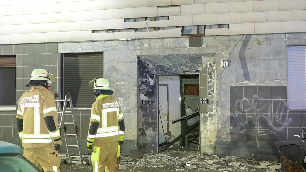 Explosion erschüttert Düsseldorfer Wohnhaus