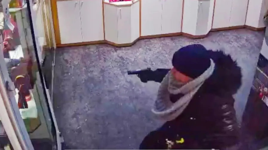 Brutaler Juwelierraub in Kiel: Bewaffnetes Duo flieht