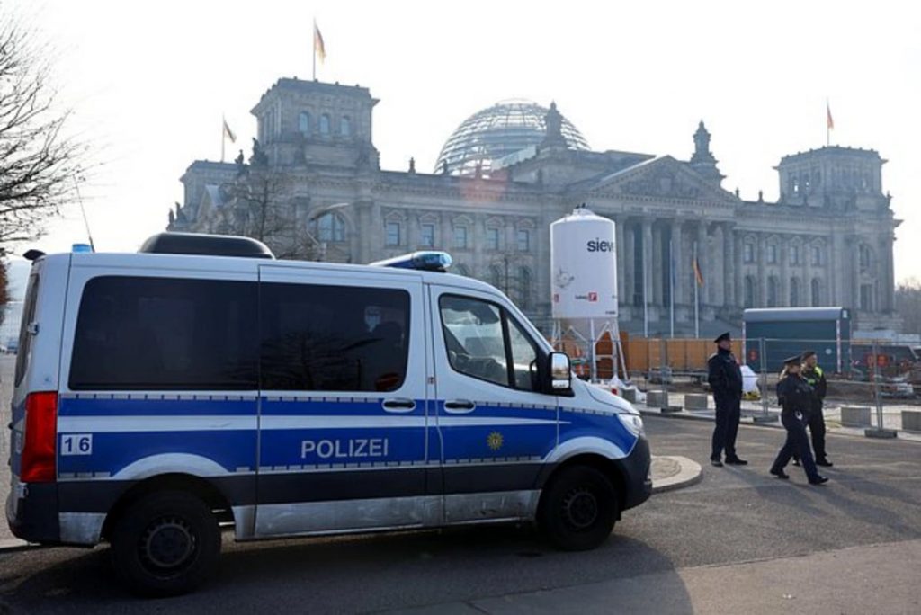 Schüsse in Berlin: Polizei entdeckt riesiges Drogenlager