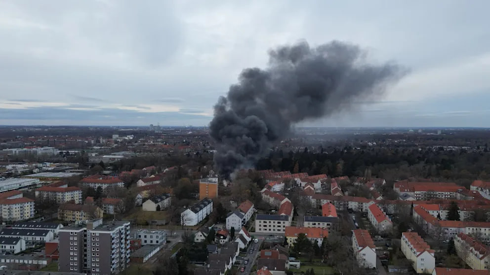 Großbrand in Hannover: Schule komplett evakuiert