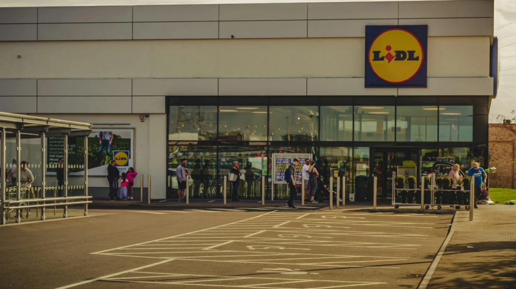 Rabatte bei Lidl: Was man am 1. Dezember 2025 im Angebot kaufen kann Lidl Rabatte ab 1. Dezember 2025: beste Angebote