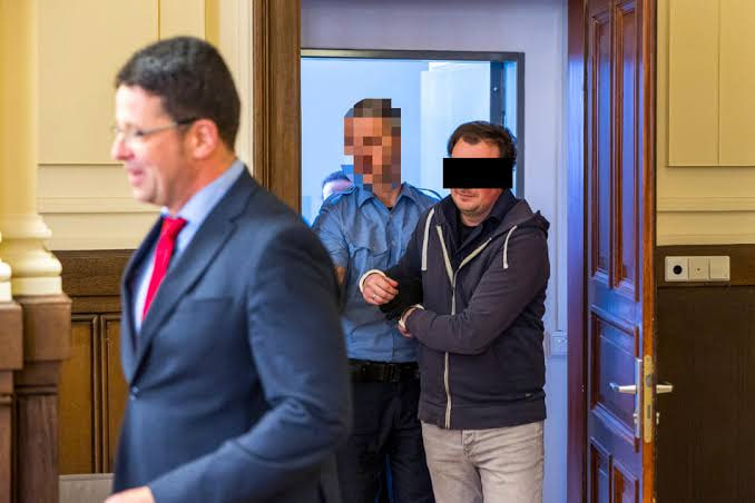 In Leipzig sich der Serienbrandstifter als Feuerwehrmann heraus