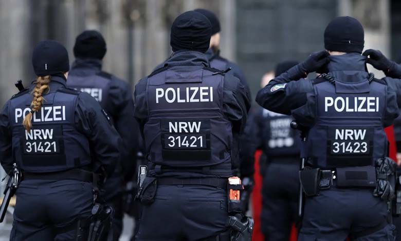 Warum Deutschland über die Nennung einer zweiten Staatsangehörigkeit bei Tatverdächtigen streitet Debatte in Deutschland: zweite Staatsangehörigkeit nennen?