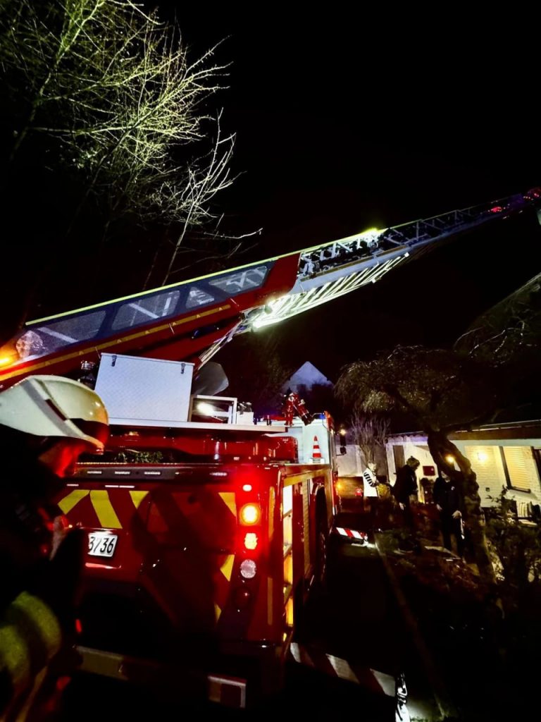 Kaminbrand in Hattingen-Blankenstein: Feuerwehr schnell im Einsatz