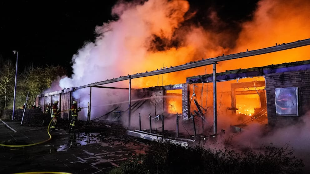 Großbrand in Zehdenick zerstört Aldi und Rewe