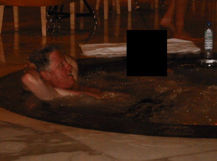 Epstein-Falldokumente veröffentlicht: Wer ist auf dem Foto?