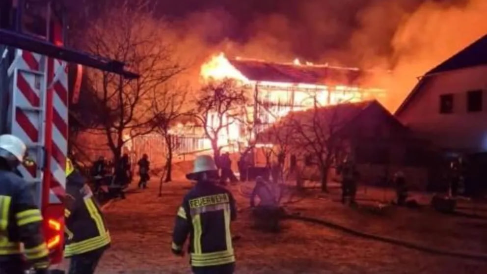 Großbrand an Heiligabend zerstört Hof bei Passau
