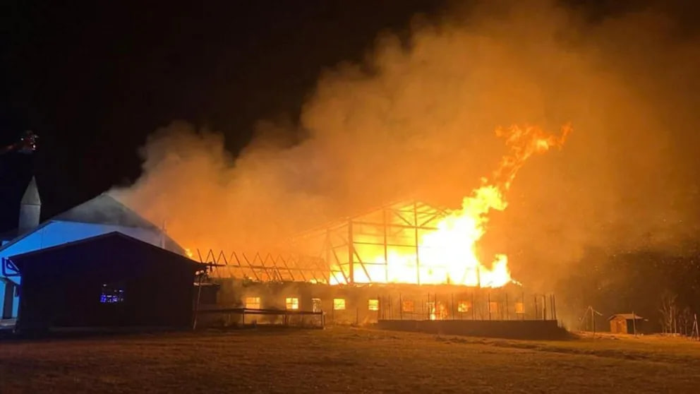 Großbrand an Heiligabend: Bauernhof bei Passau fast völlig zerstört Großbrand an Heiligabend zerstört Hof bei Passau