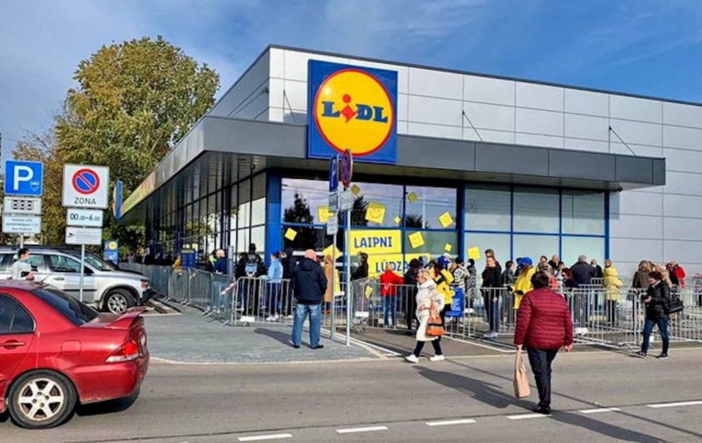 So arbeiten die Geschäfte in Deutschland am 6. Januar 2026: Edeka, Rewe, Lidl und andere Geschäfte am 6. Januar 2026 in Deutschland: Edeka, Rewe, Lidl