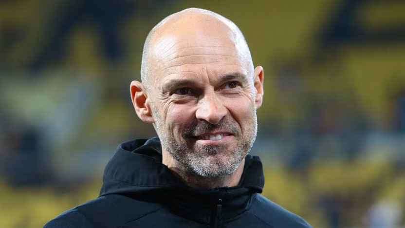 Neuer Mann an der Seitenlinie: Alexander Schmidt soll Chemie Leipzig retten Chemie Leipzig holt Alexander Schmidt als Trainer