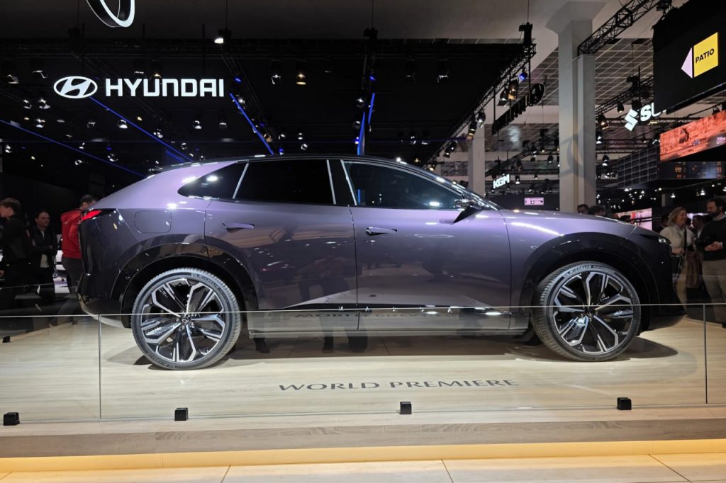 Neue Mazda CX-6e in Deutschland: technische Daten und Preis des neuen Elektro-SUV Neue Mazda CX-6e: Daten & Preis in Deutschland