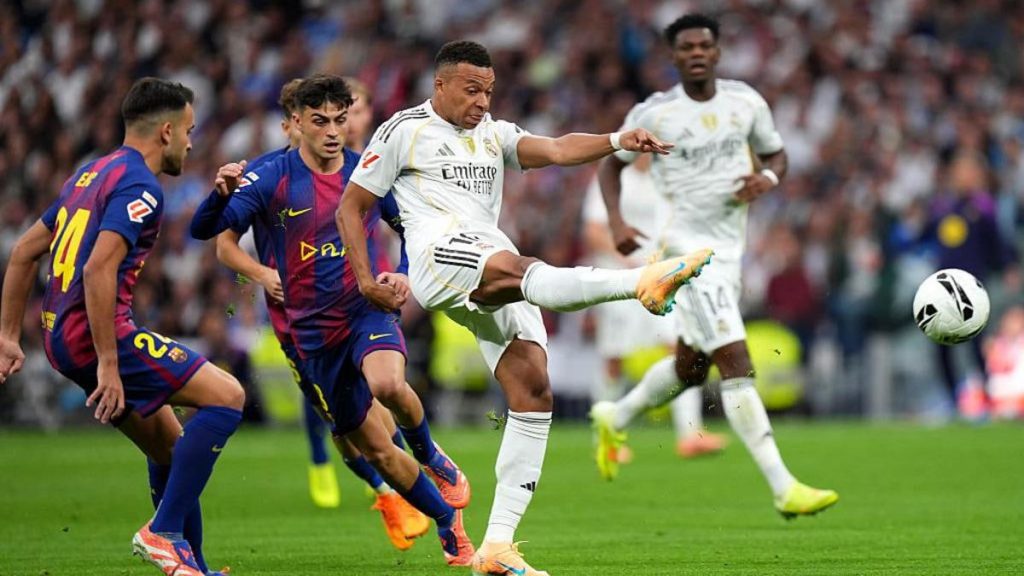 Wie Barcelona gegen Real spielte: Spielbericht, Statistik, Fotos, Videos (wird aktualisiert) Barcelona – Real M.: Spielbericht, Fotos, Videos (wird aktualisiert)