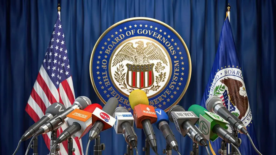 Fed legt eine Pause ein: Was das bedeutet und welche Folgen drohen Fed legt Zinspause ein und sendet Signale an die Märkte