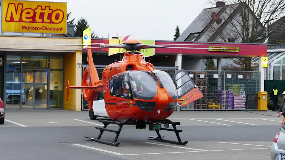 Niederkassel: Menschen stürzen von Karnevalswagen – Details