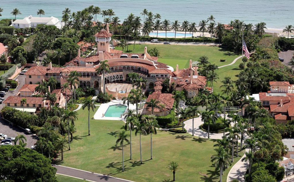 Bewaffneter Mann nähert sich Trumps Residenz in Mar-a-Lago