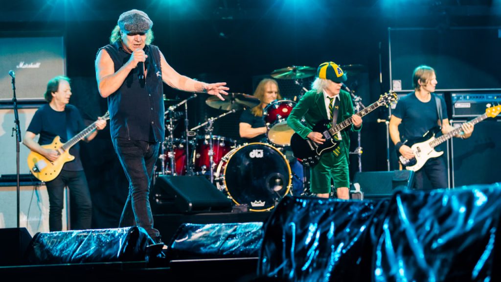 AC/DC-Gitarrist im Krankenhaus in Buenos Aires: Was über Stevie Young bekannt ist Stevie Young im Krankenhaus: Infos zum AC/DC-Gitarristen