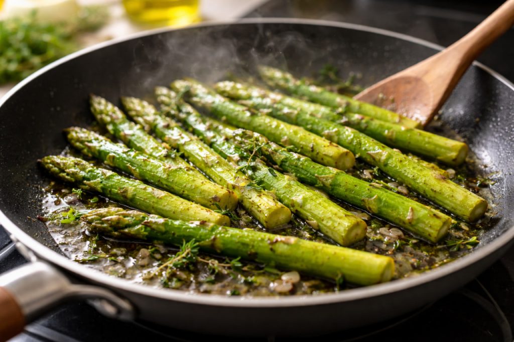 Spargel kochen: Perfekte Anleitung + 5 Saucen-Rezepte | VollVeggie